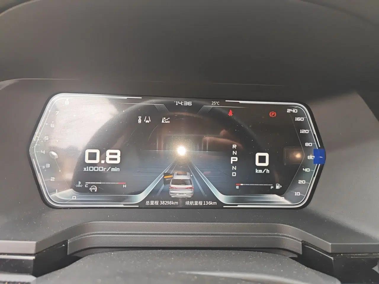 Venucia Star 2020 260T Automatic 48V Mild Hybrid Turbocharged Star Edition — миниатюра 12