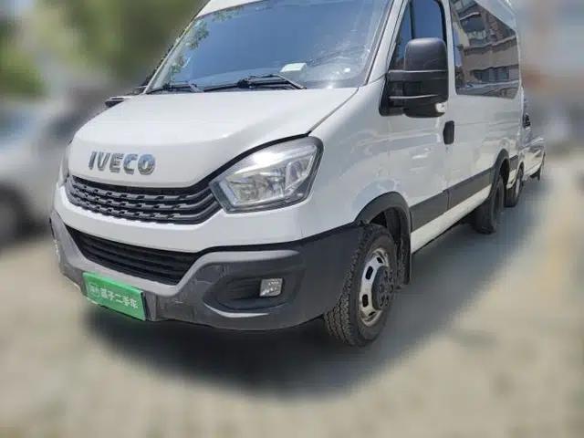 Iveco Eurocargo 2021 2.0T Manual Super Rui Long Wheelbase Short Overhang High Roof Side-Sliding Door F1A