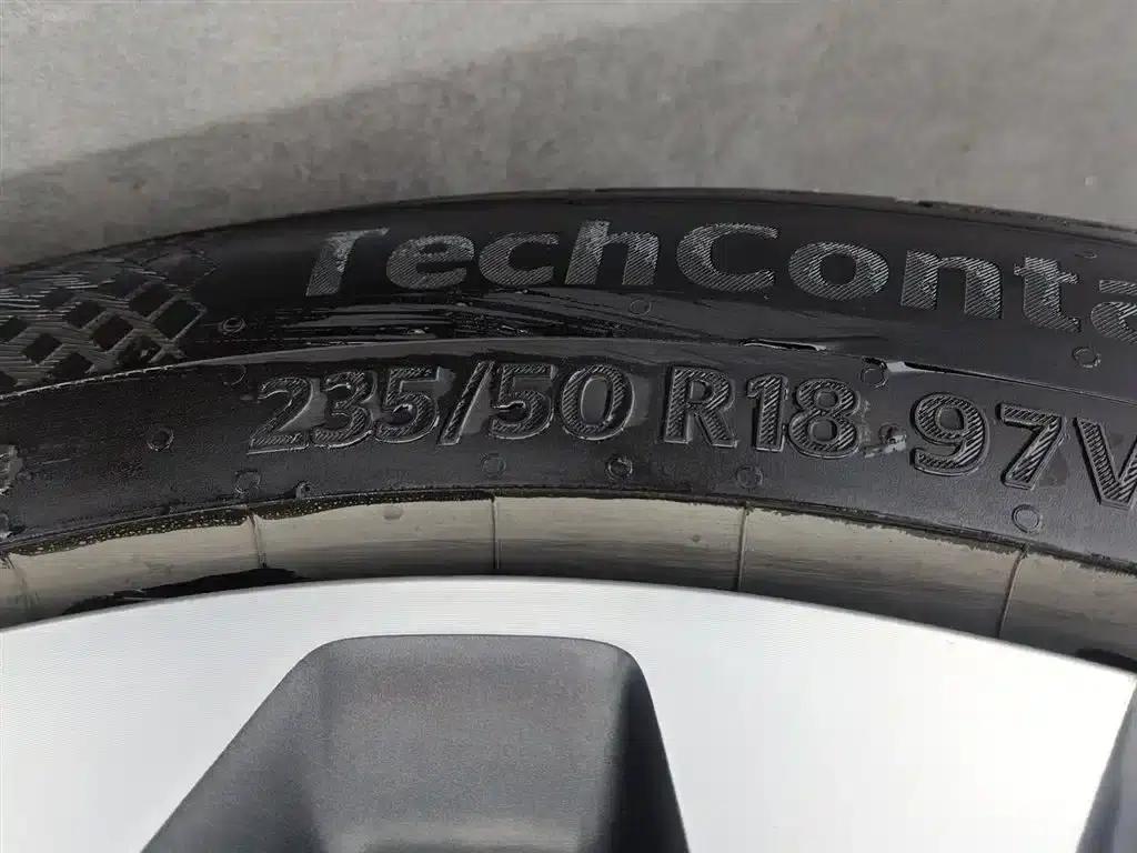Lynk & Co 02 2018 2.0T DCT AWD Pro Edition (National V Emission Standard) — миниатюра 24