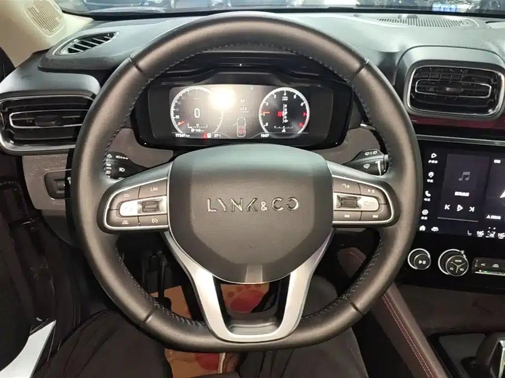 Lynk & Co 02 2019 1.5T DCT 2WD Pro Edition (China VI Emission Standard) — миниатюра 11