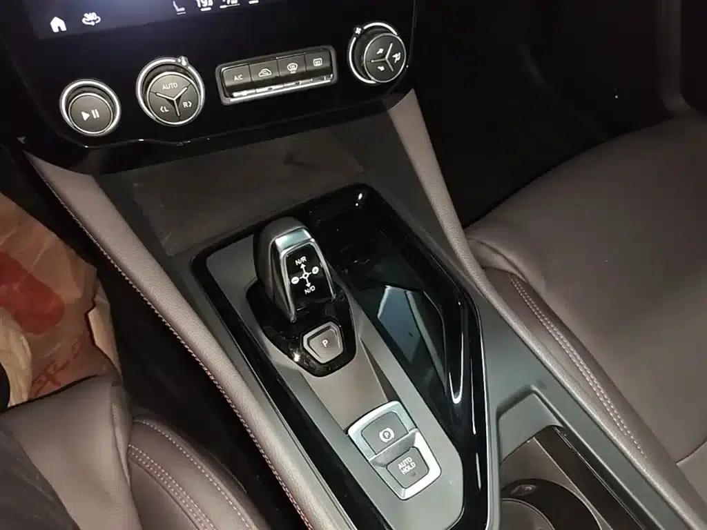 Lynk & Co 02 2019 1.5T DCT 2WD Pro Edition (China VI Emission Standard) — миниатюра 14