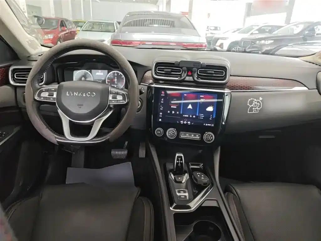 Lynk & Co 02 2019 1.5T DCT 2WD Pro Edition (China VI Emission Standard) — миниатюра 10