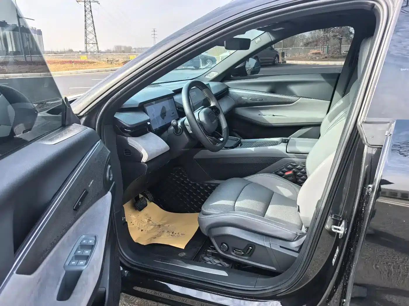 Lynk & Co 08 EM-P 2025 Model, 245km Ultra-Long Range Pro — миниатюра 4