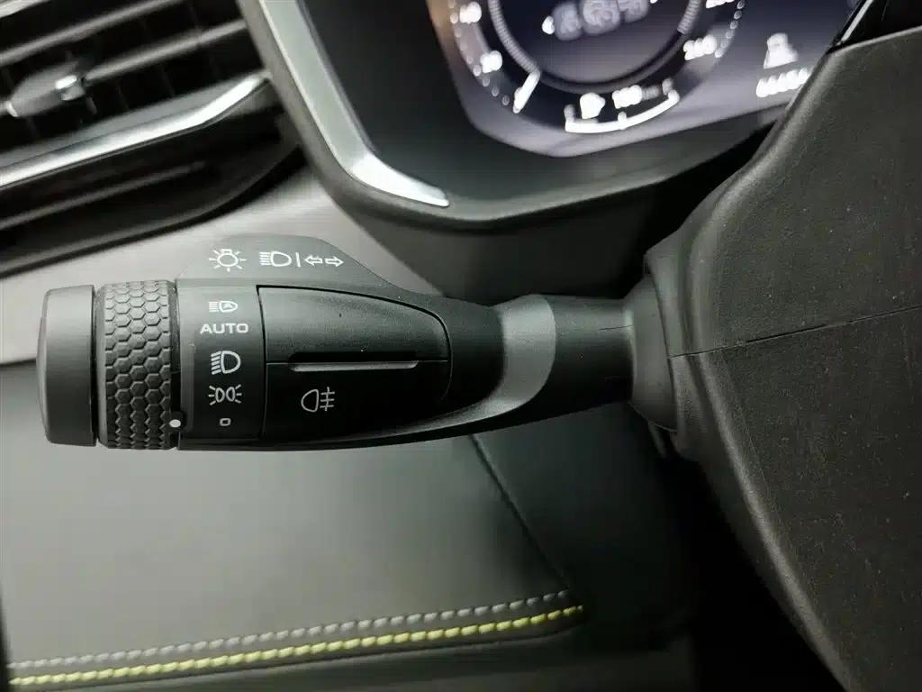 Lynk & Co 05 2023 2.0TD Two-Wheel Drive Halo — миниатюра 21