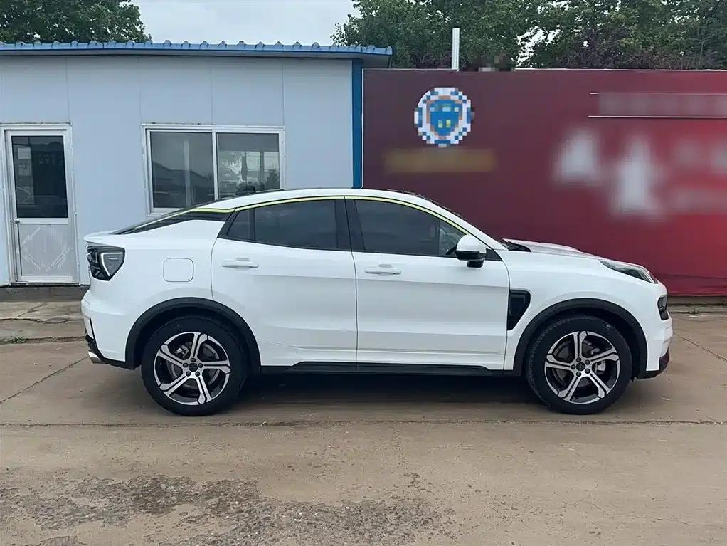 Lynk & Co 05 2020 2.0TD Two-Wheel Drive Plus — миниатюра 11