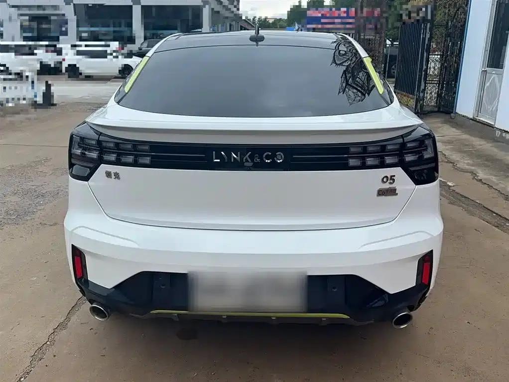 Lynk & Co 05 2020 2.0TD Two-Wheel Drive Plus — миниатюра 8