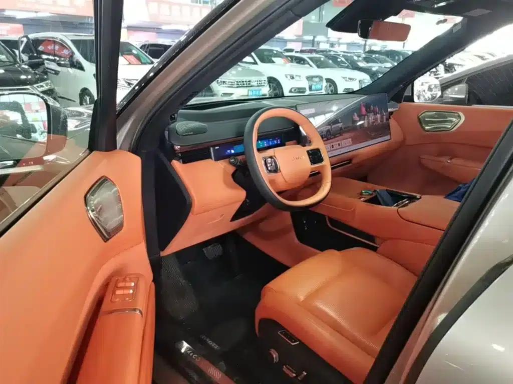 Lynk & Co 900 2025 2.0T Ultra 6-seater — миниатюра 16