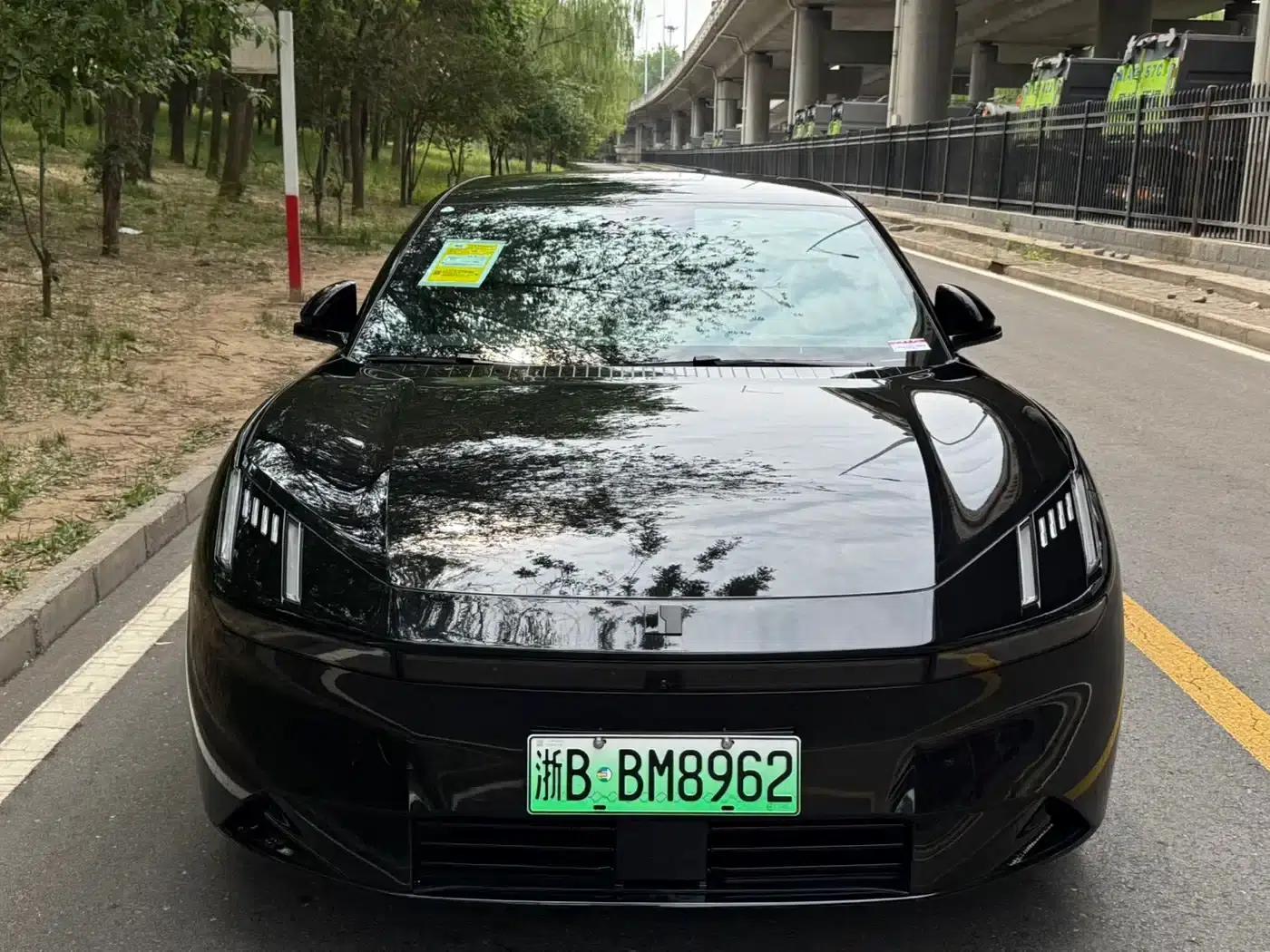 Lynk & Co Z10 2024 STARBUFF 95kWh 766km RWD — миниатюра 1