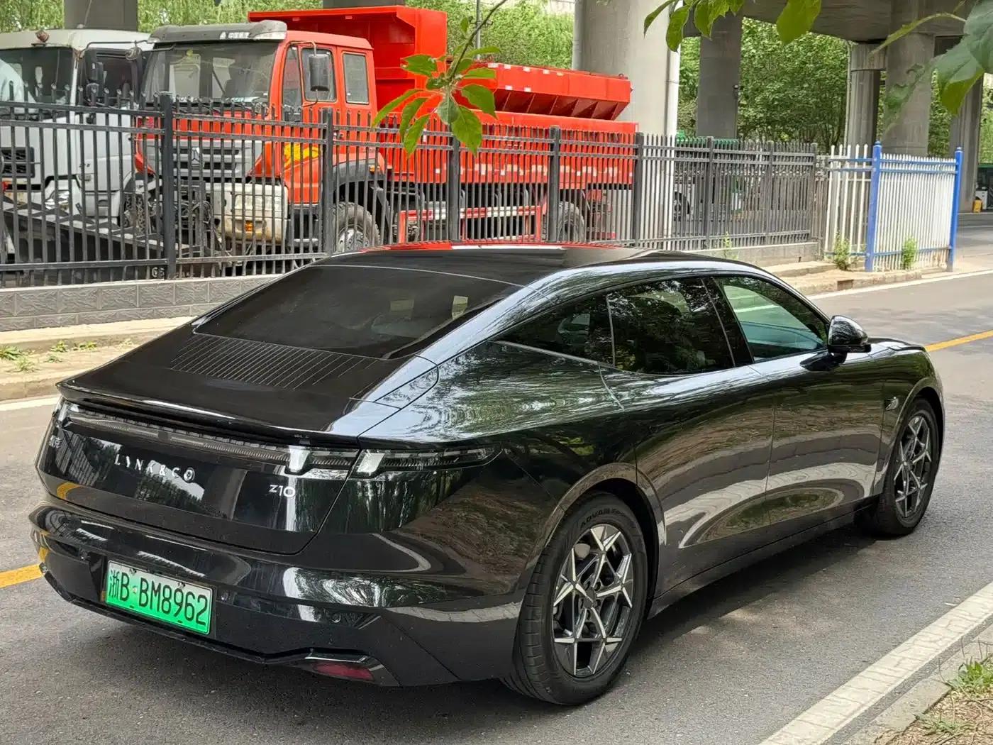 Lynk & Co Z10 2024 STARBUFF 95kWh 766km RWD — миниатюра 4