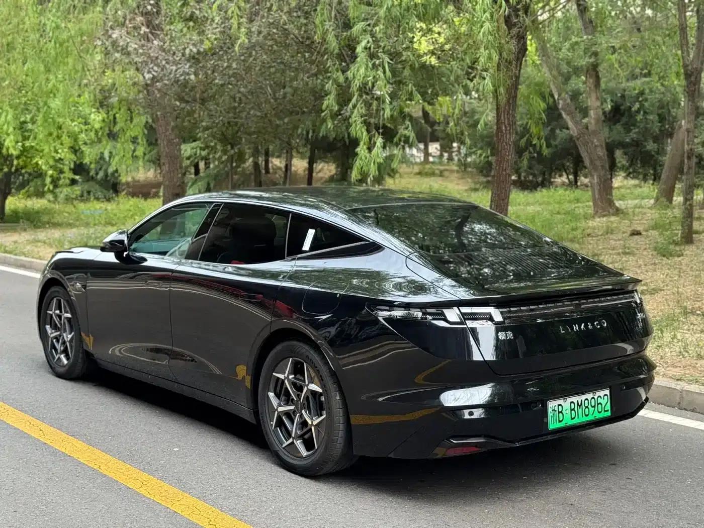Lynk & Co Z10 2024 STARBUFF 95kWh 766km RWD — миниатюра 6
