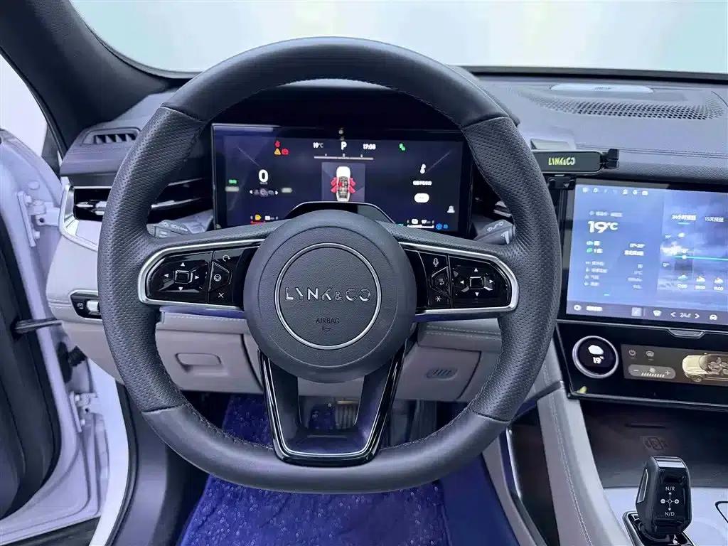 Lynk & Co 09 EM-P 2023 2.0TD EM-P Long Range Edition PM Six-Seater — миниатюра 17