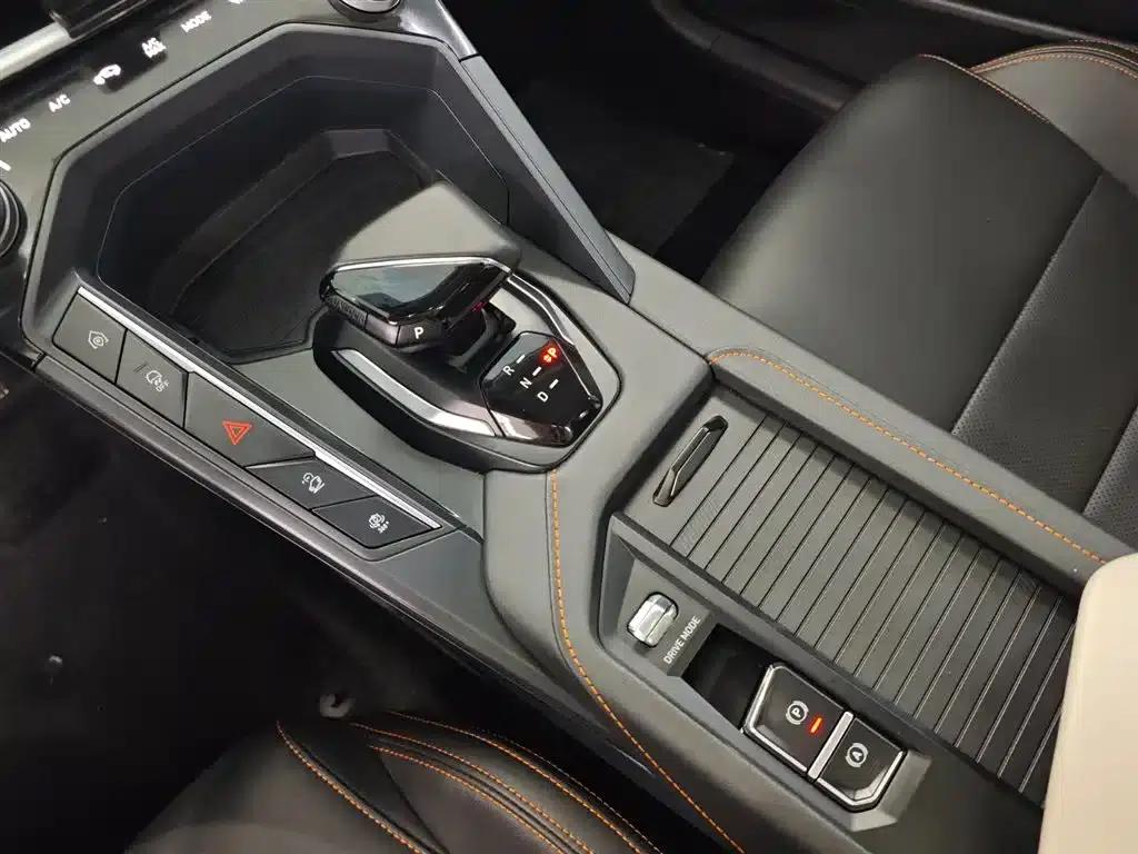 Lynk & Co 06 EM-P 2022 PHEV 84KM Range Pro — миниатюра 13