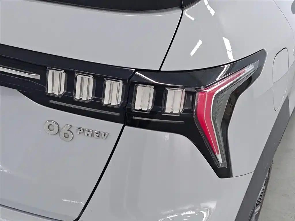 Lynk & Co 06 EM-P 2022 PHEV 84KM Range Pro — миниатюра 10