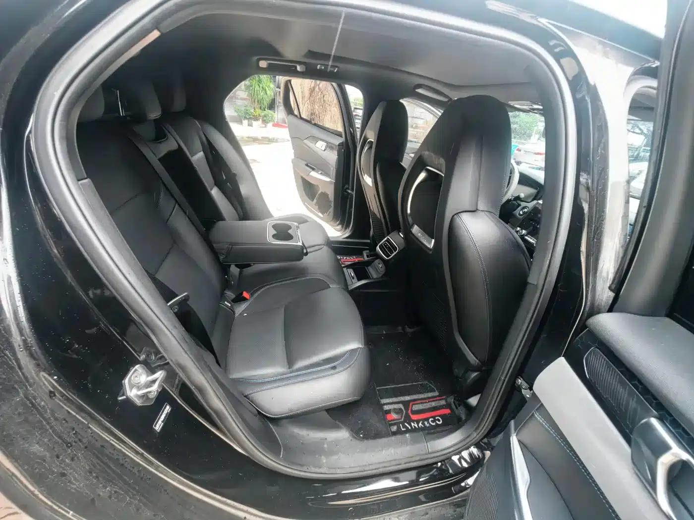 Lynk & Co 03 PHEV 2020 1.5T Pro — миниатюра 24