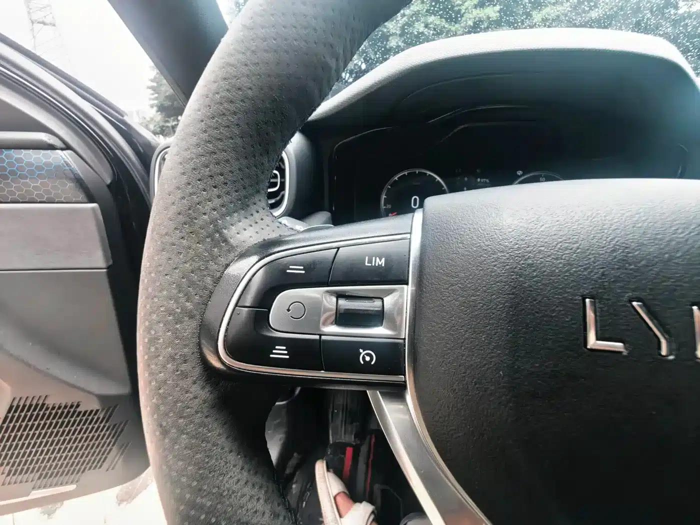 Lynk & Co 03 PHEV 2020 1.5T Pro — миниатюра 42