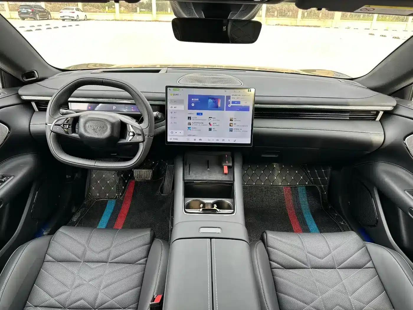 Lynk & Co 10 2025 Model 120 AWD Ultra — миниатюра 6