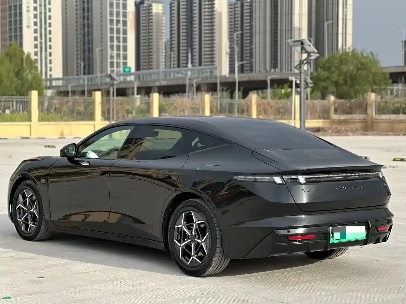Lynk & Co 10 2025 Model 120 AWD Ultra — миниатюра 8