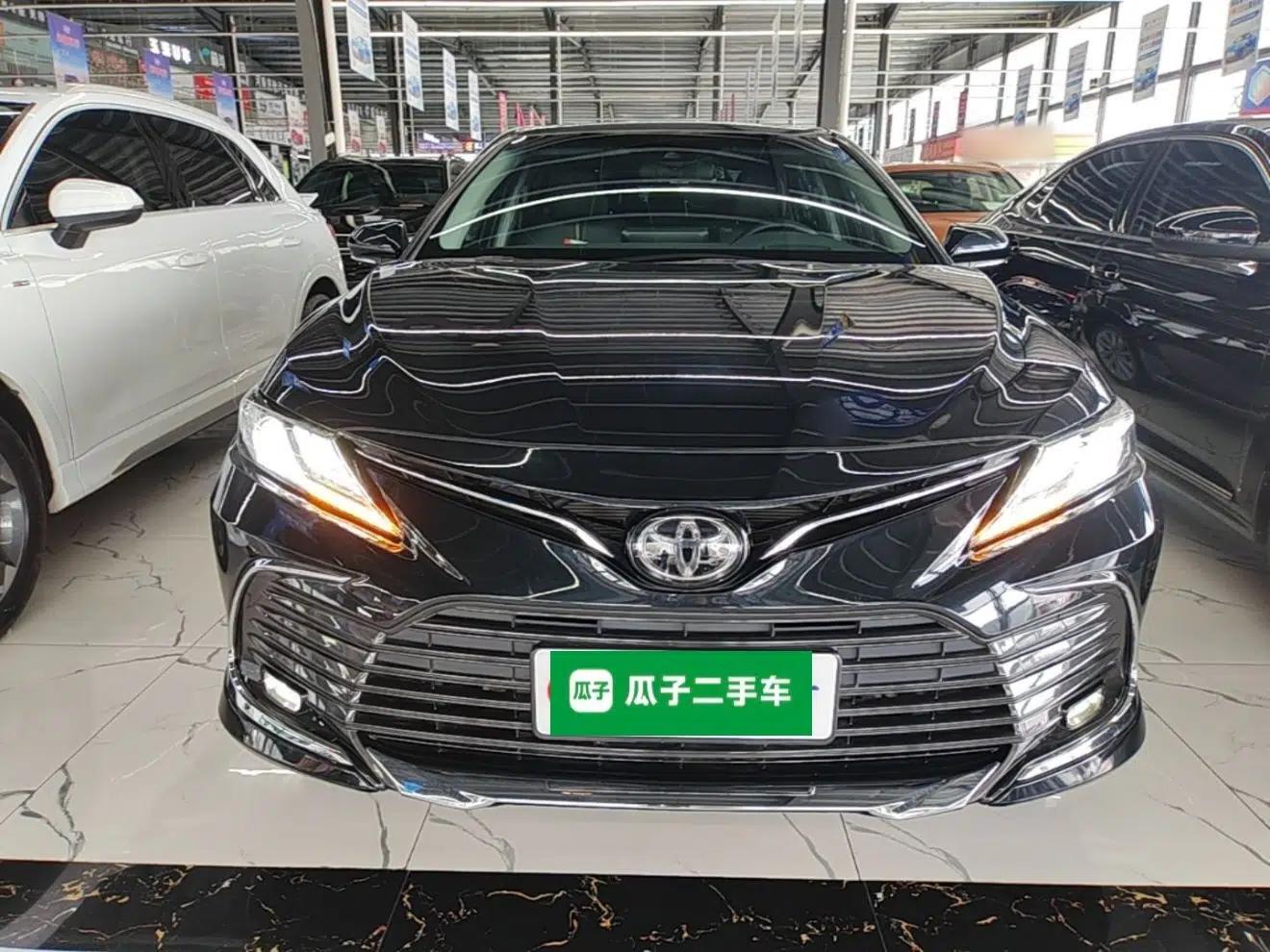 Toyota Camry 2023 2.0G Luxury Edition — миниатюра 2