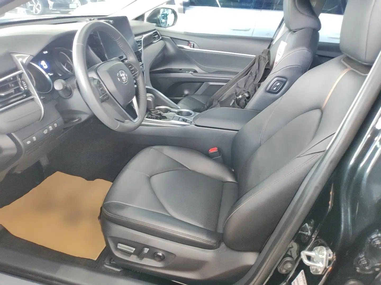 Toyota Camry 2023 2.0G Luxury Edition — миниатюра 18