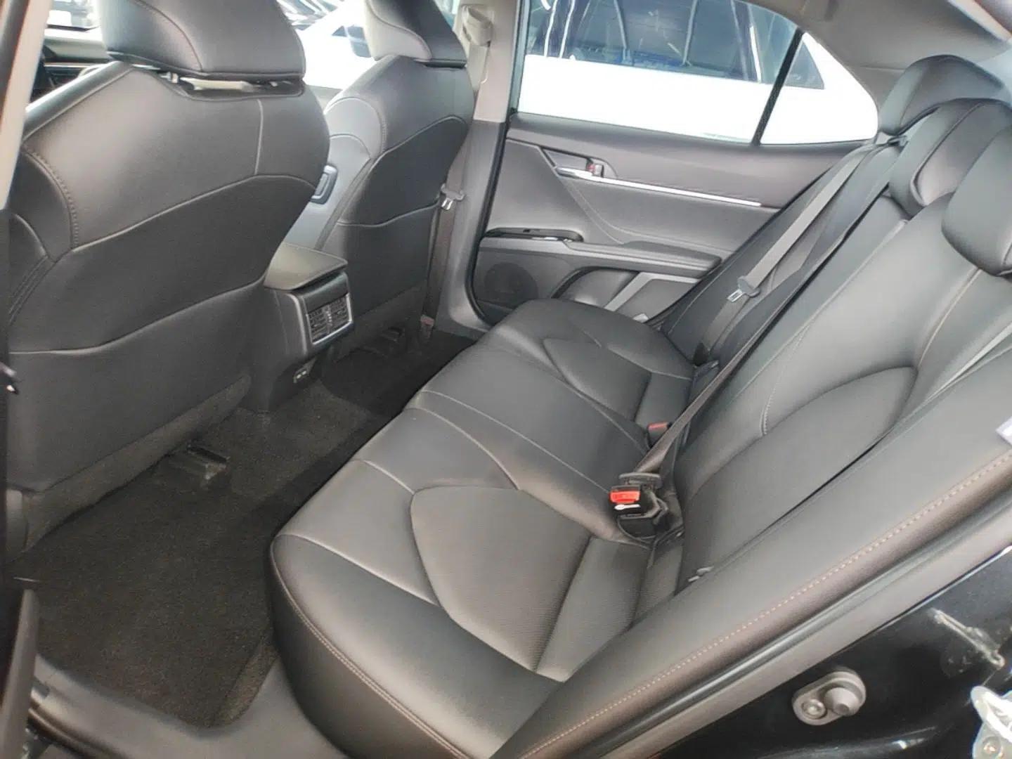 Toyota Camry 2023 2.0G Luxury Edition — миниатюра 20