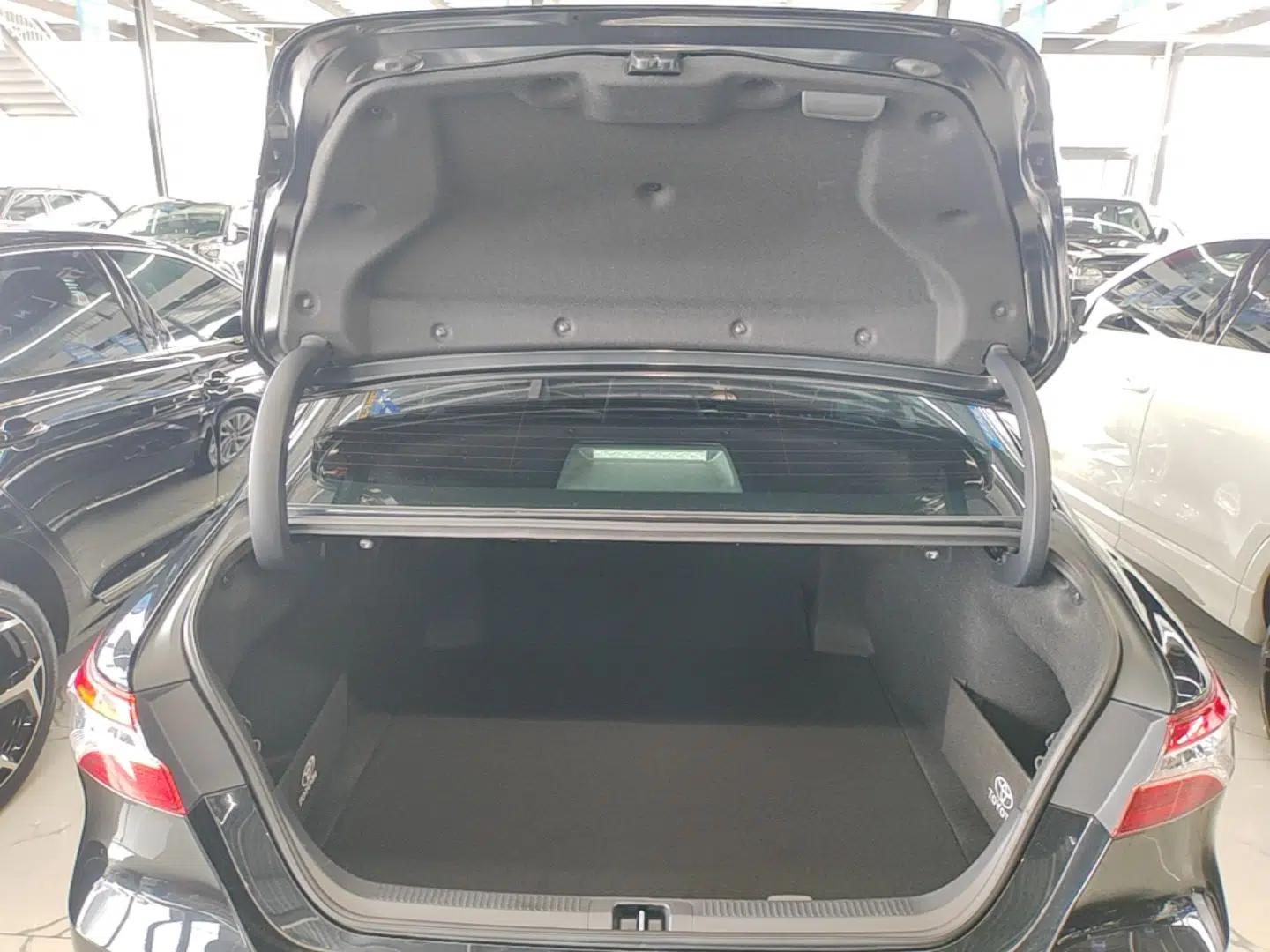 Toyota Camry 2023 2.0G Luxury Edition — миниатюра 22