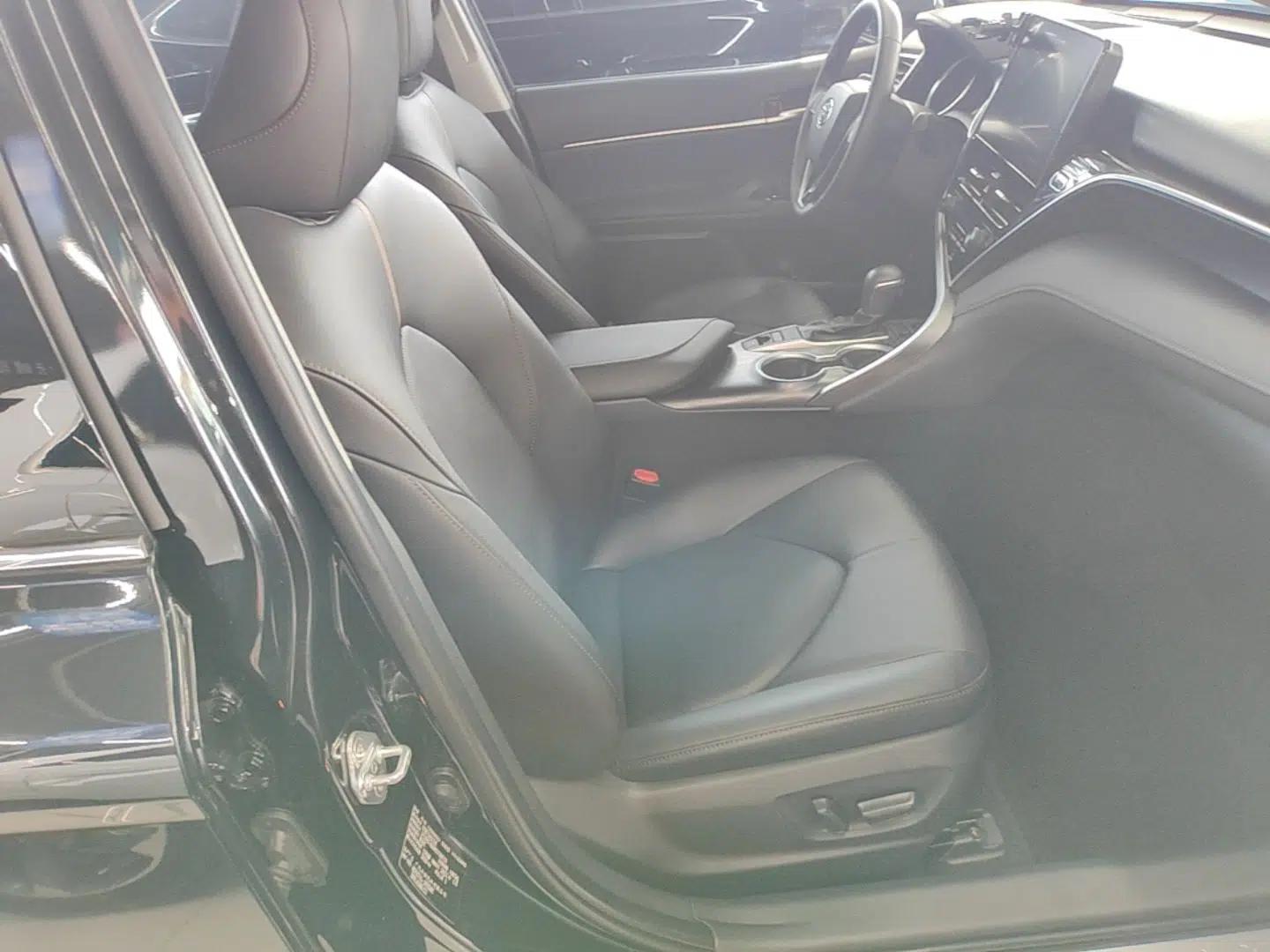 Toyota Camry 2023 2.0G Luxury Edition — миниатюра 23
