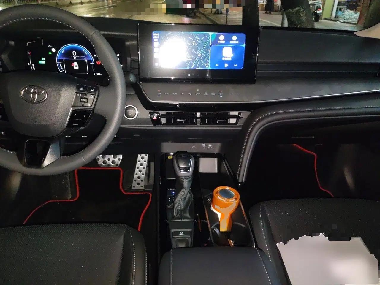 Toyota Camry 2026 Model Dual-Engine 2.0HSE Sport Lite Edition — миниатюра 10