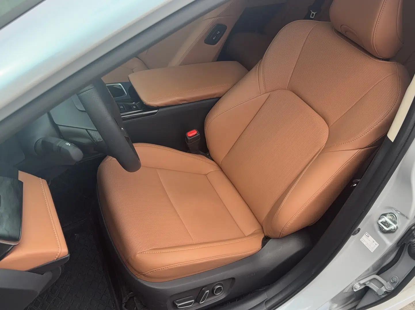 Toyota Camry 2024 Dual-Motor 2.0 HG Premium Edition — миниатюра 12