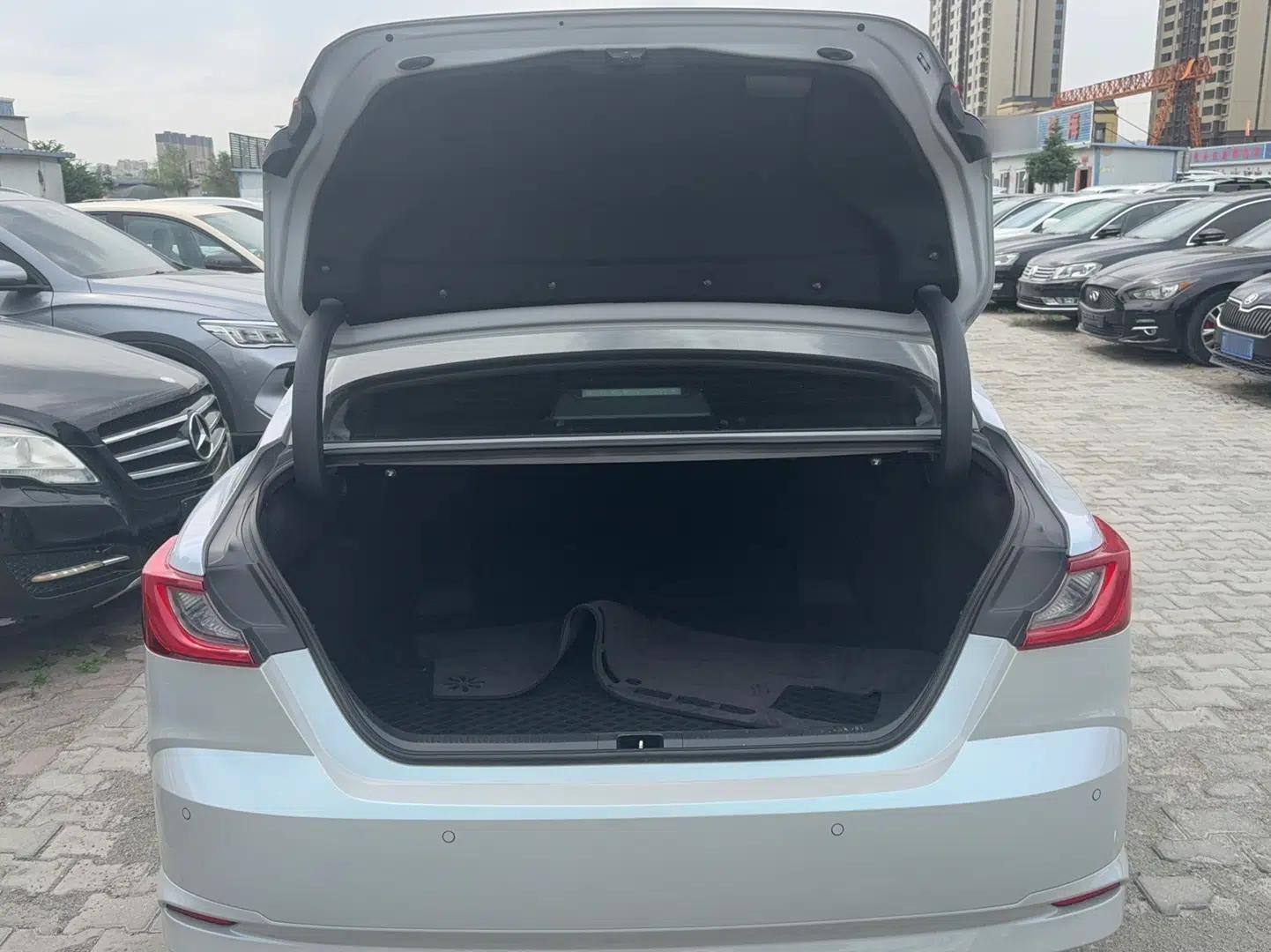 Toyota Camry 2024 Dual-Motor 2.0 HG Premium Edition — миниатюра 14
