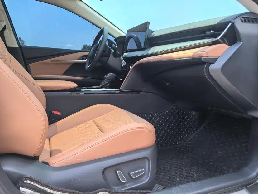 Toyota Camry 2024 Dual-Motor 2.0 HG Premium Edition — миниатюра 16