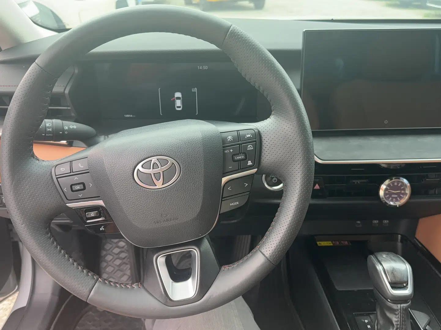 Toyota Camry 2024 Dual-Motor 2.0 HG Premium Edition — миниатюра 8