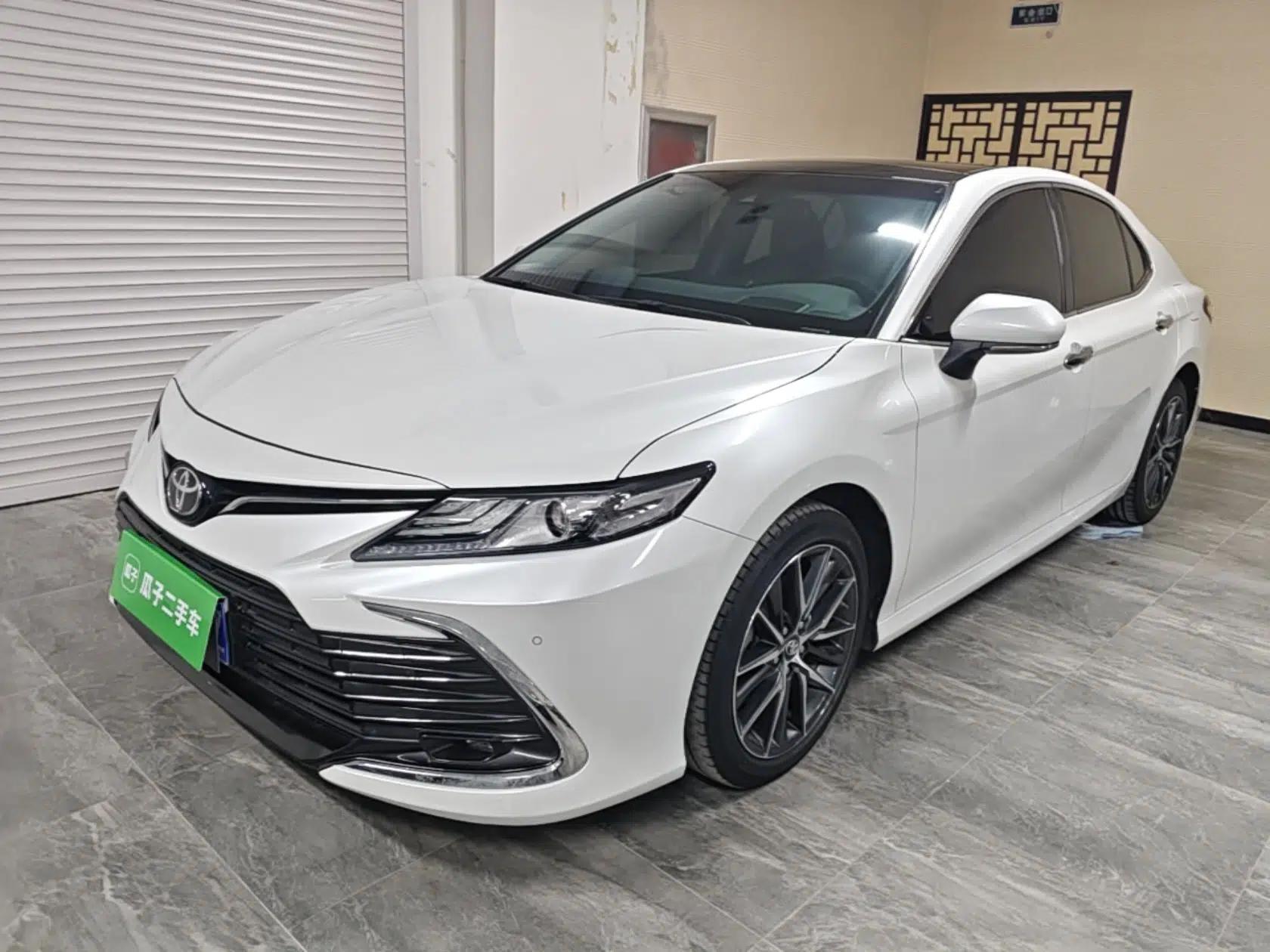 Toyota Camry 2021 2.5G Luxury Edition — миниатюра 1