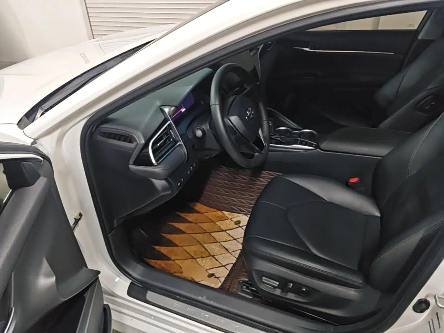 Toyota Camry 2021 2.5G Luxury Edition — миниатюра 19