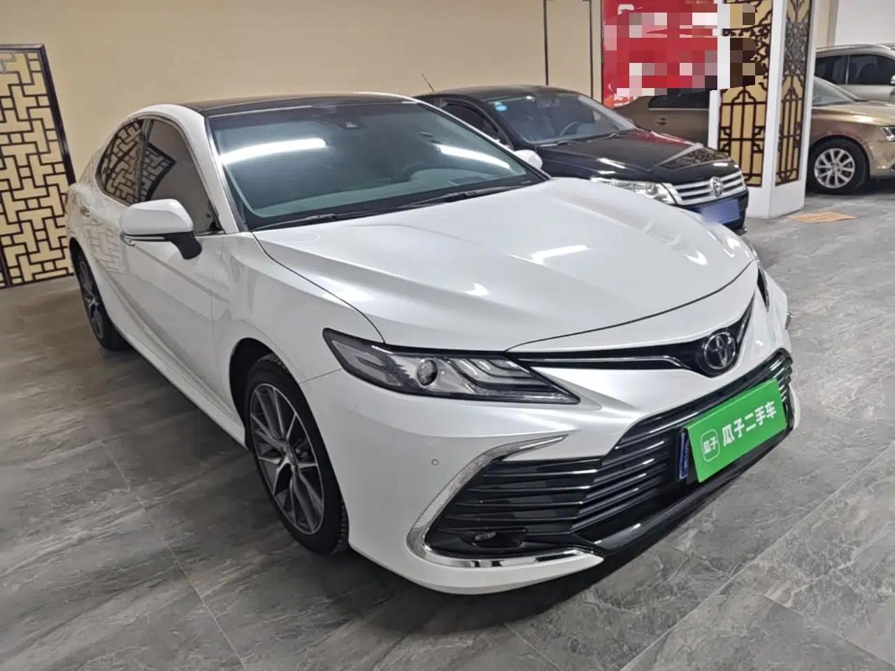 Toyota Camry 2021 2.5G Luxury Edition — миниатюра 3