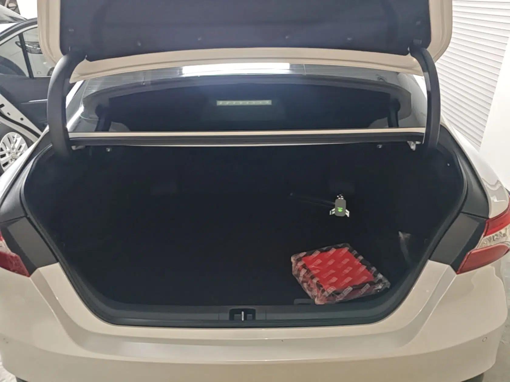 Toyota Camry 2021 2.5G Luxury Edition — миниатюра 22