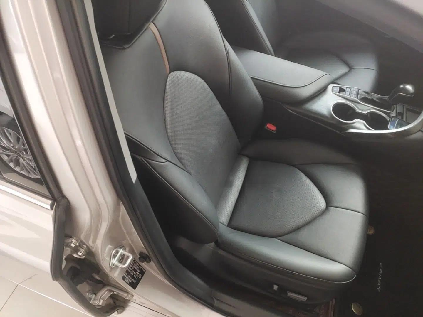 Toyota Camry 2023 Dual-Motor 2.5HG Luxury Edition — миниатюра 23