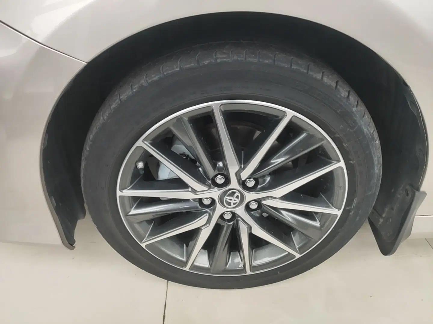 Toyota Camry 2023 Dual-Motor 2.5HG Luxury Edition — миниатюра 9