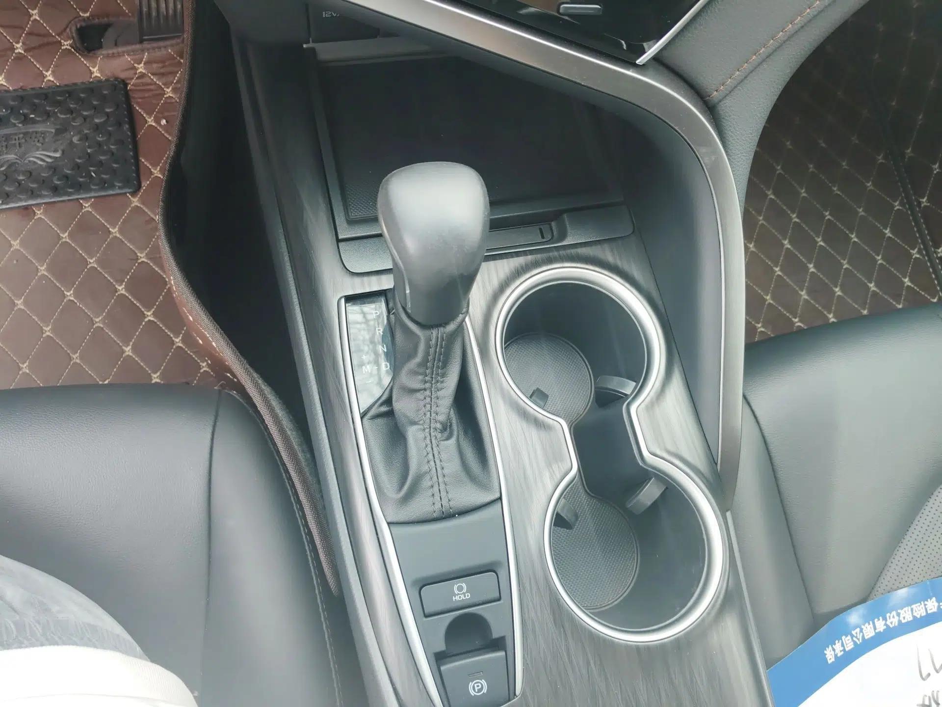 Toyota Camry 2023 2.0GVP Premier Edition — миниатюра 11