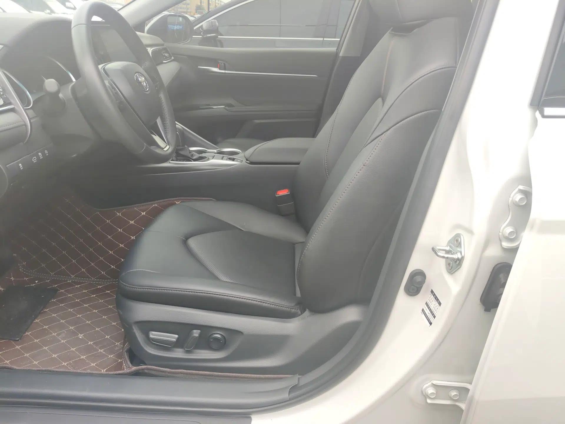 Toyota Camry 2023 2.0GVP Premier Edition — миниатюра 12