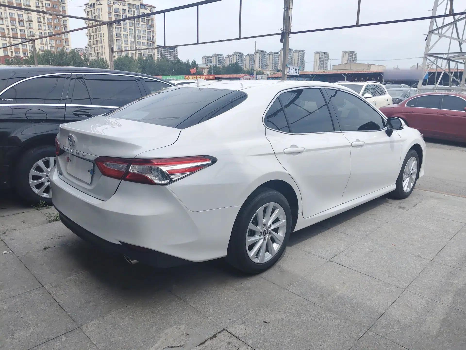 Toyota Camry 2023 2.0GVP Premier Edition — миниатюра 4