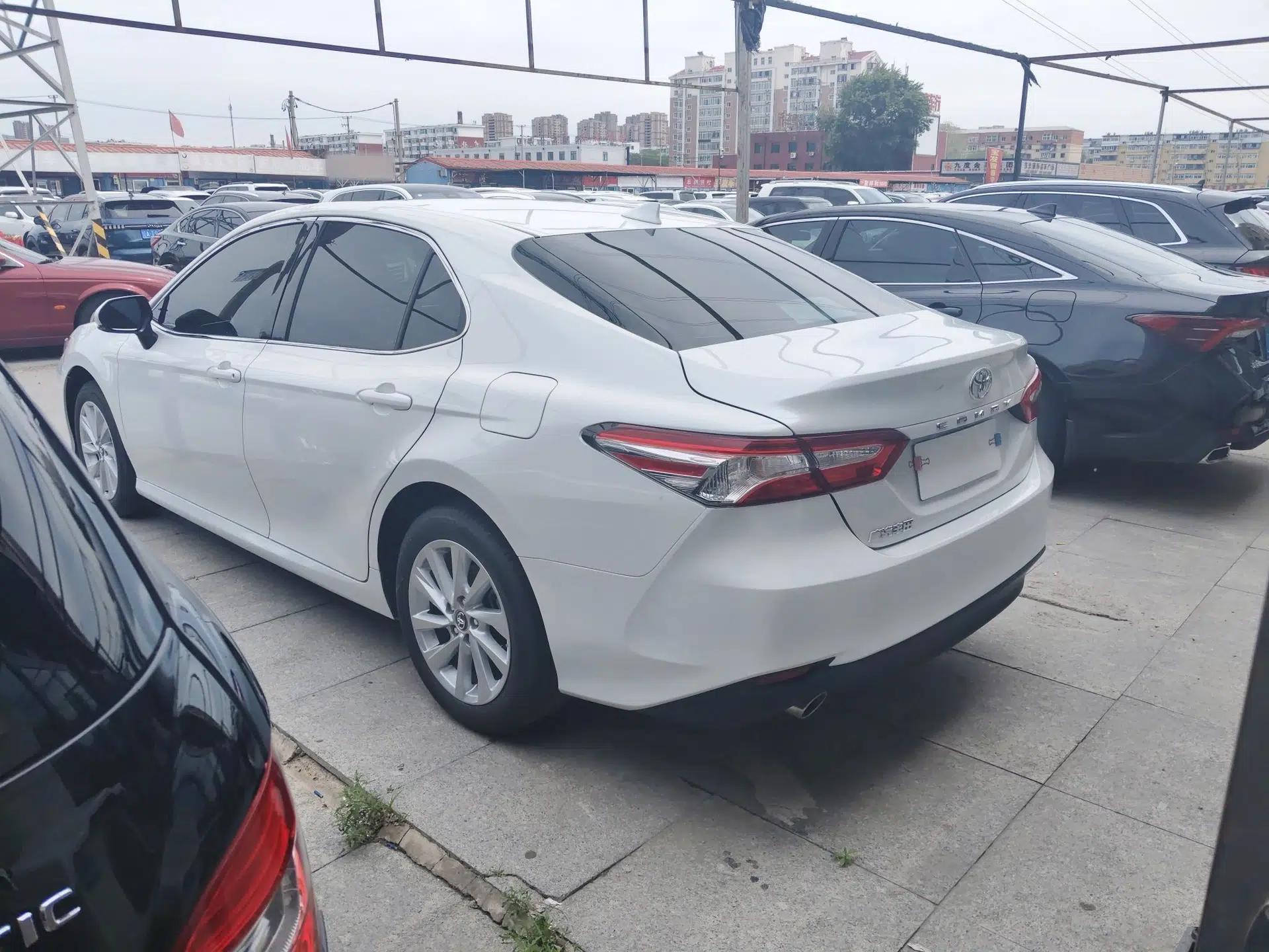 Toyota Camry 2023 2.0GVP Premier Edition — миниатюра 6