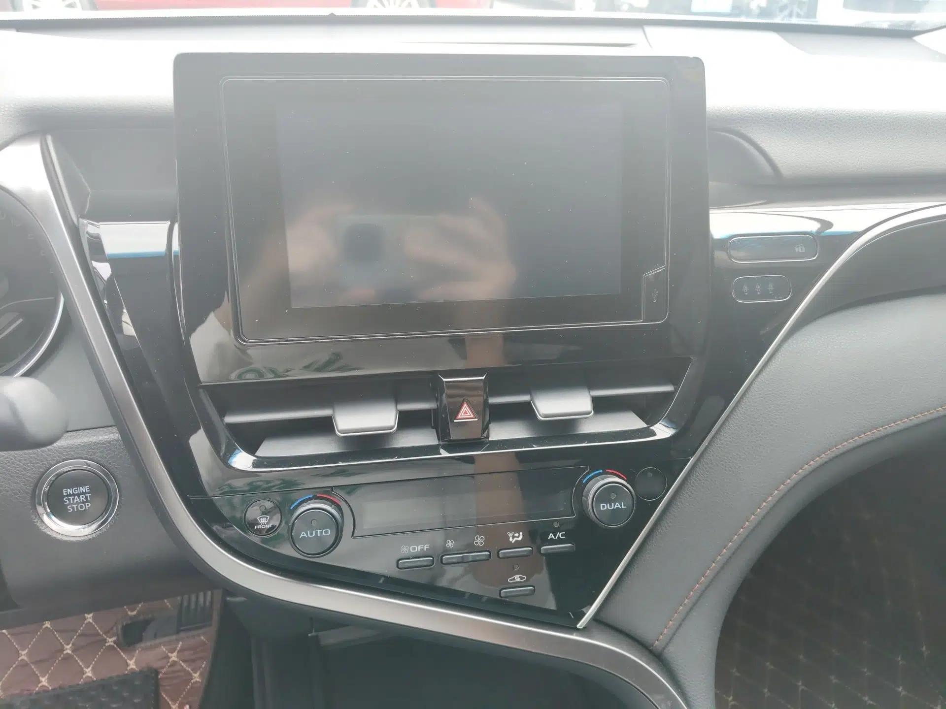 Toyota Camry 2023 2.0GVP Premier Edition — миниатюра 10