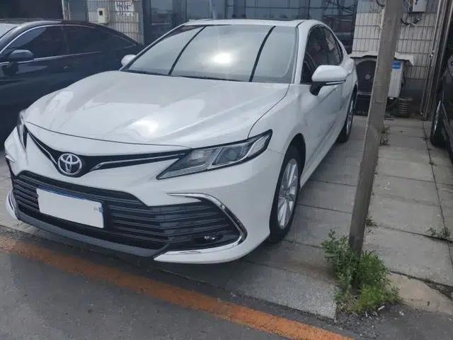 Toyota Camry 2023 2.0GVP Premier Edition