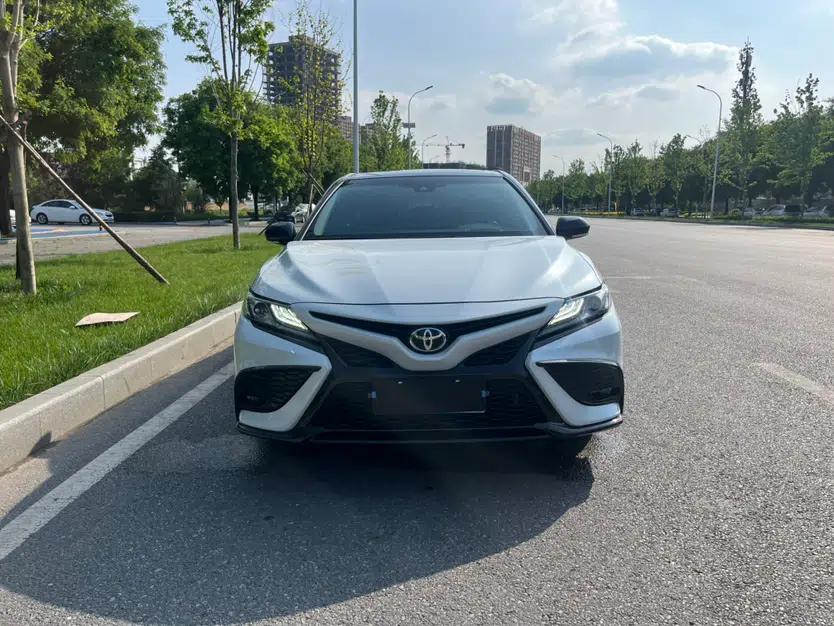 Toyota Camry 2023 2.0S Knight Edition — миниатюра 2