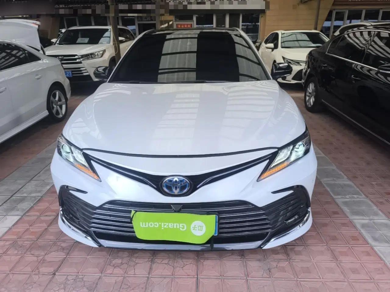 Toyota Camry 2021 Dual-Motor 2.5HG Luxury Edition — миниатюра 2