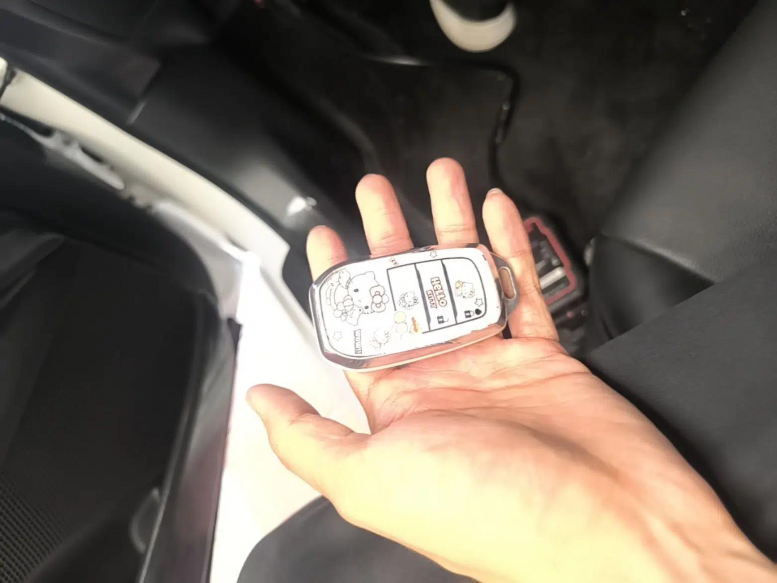 Toyota Camry 2021 Dual-Motor 2.5HG Luxury Edition — миниатюра 12