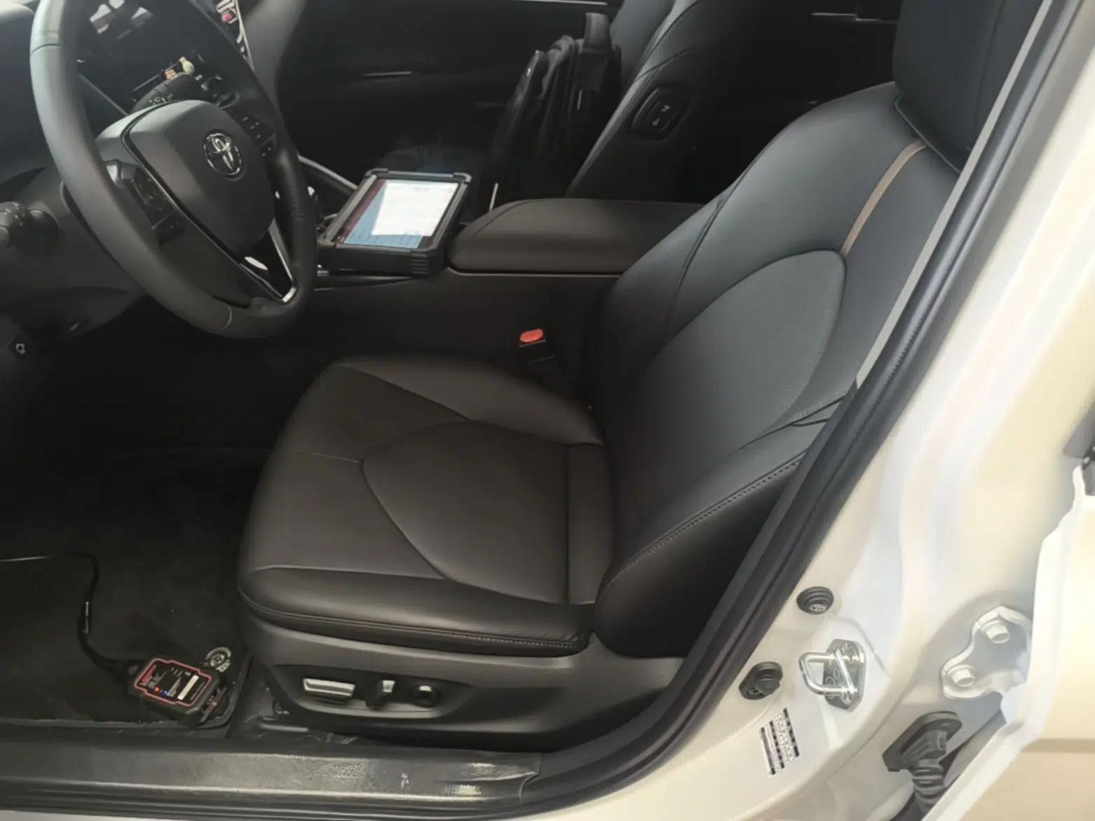 Toyota Camry 2021 Dual-Motor 2.5HG Luxury Edition — миниатюра 18