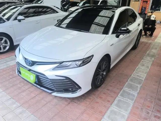 Toyota Camry 2021 Dual-Motor 2.5HG Luxury Edition