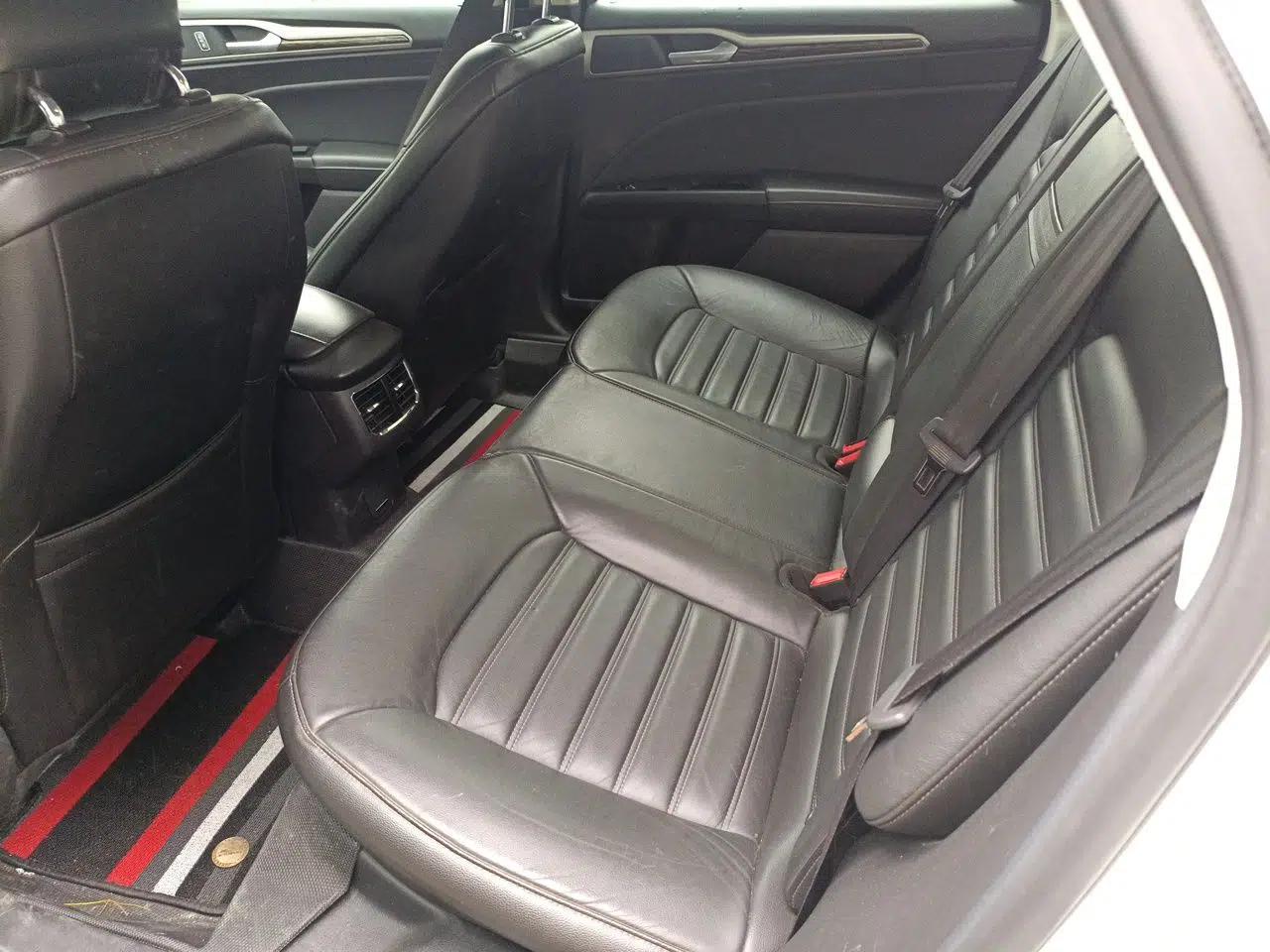 Ford Mondeo 2013 2.0L GTDi 200 Luxury Model — миниатюра 18