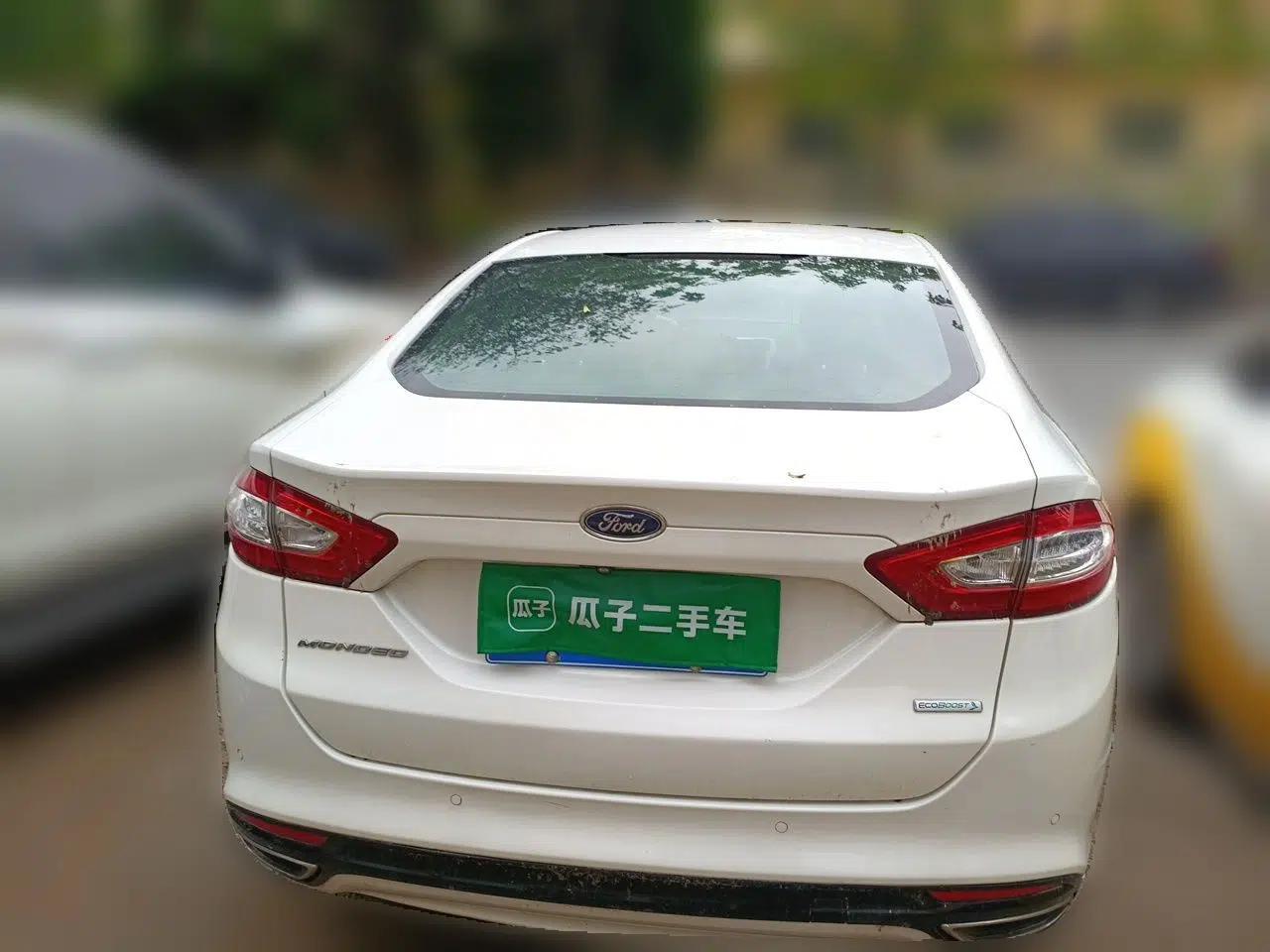 Ford Mondeo 2013 2.0L GTDi 200 Luxury Model — миниатюра 5